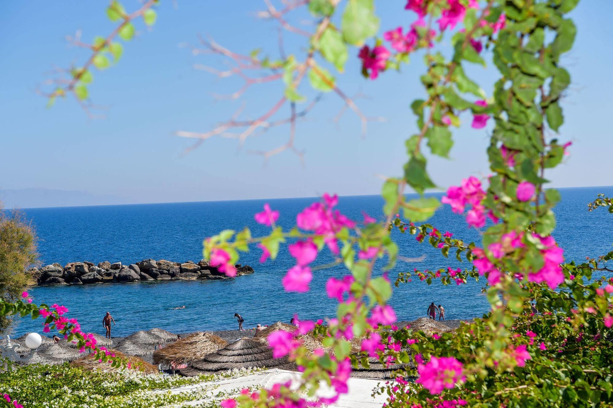 Nostos Beach (Adults Only) Kamári Exteriér fotografie